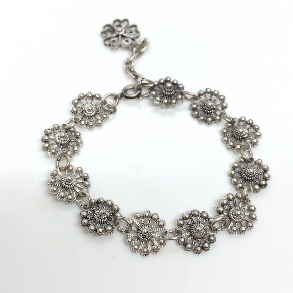 VINTAGE 925 STERLING SILVER FLOWER FILIGREE BRACELET OPEN WORK DAINTY FEMININE - Picture 2 of 10